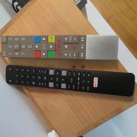 Loft De 53 M2 Centre Ville Blois,Tv Exterior foto